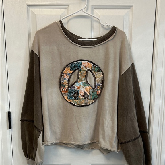 BellanBlue Tops - BellanBlue Taupe Peace Sweatshirt